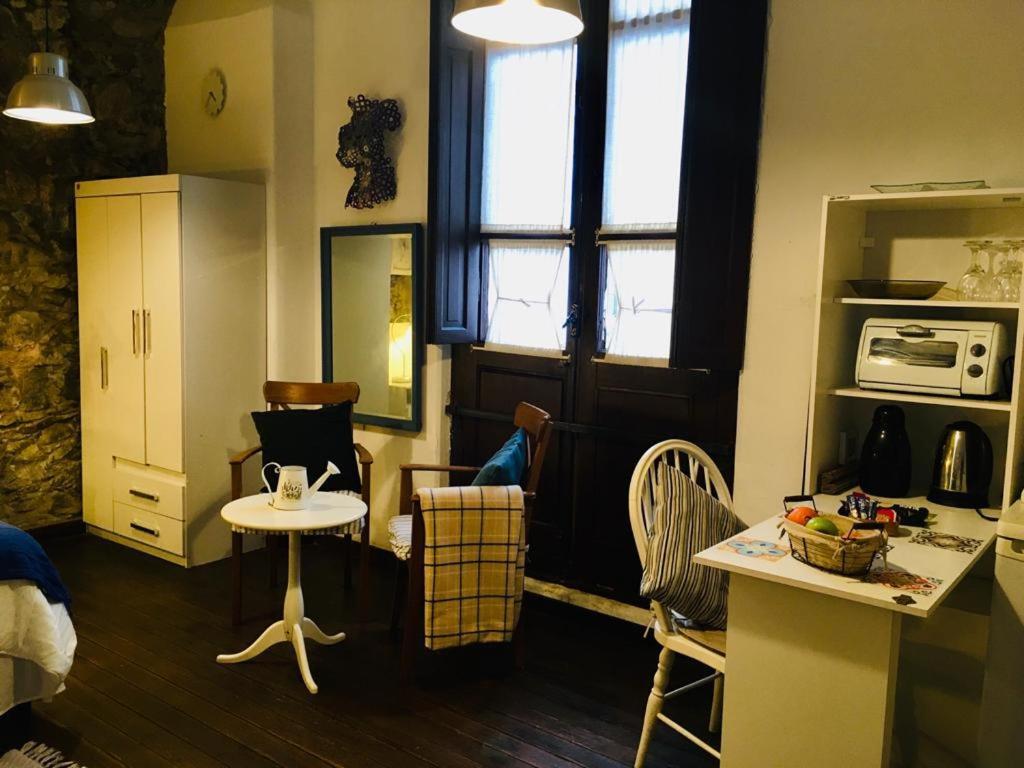 Estudio Taller De Tejas Colonia B&B Колония-дель-Сакраменто Экстерьер фото